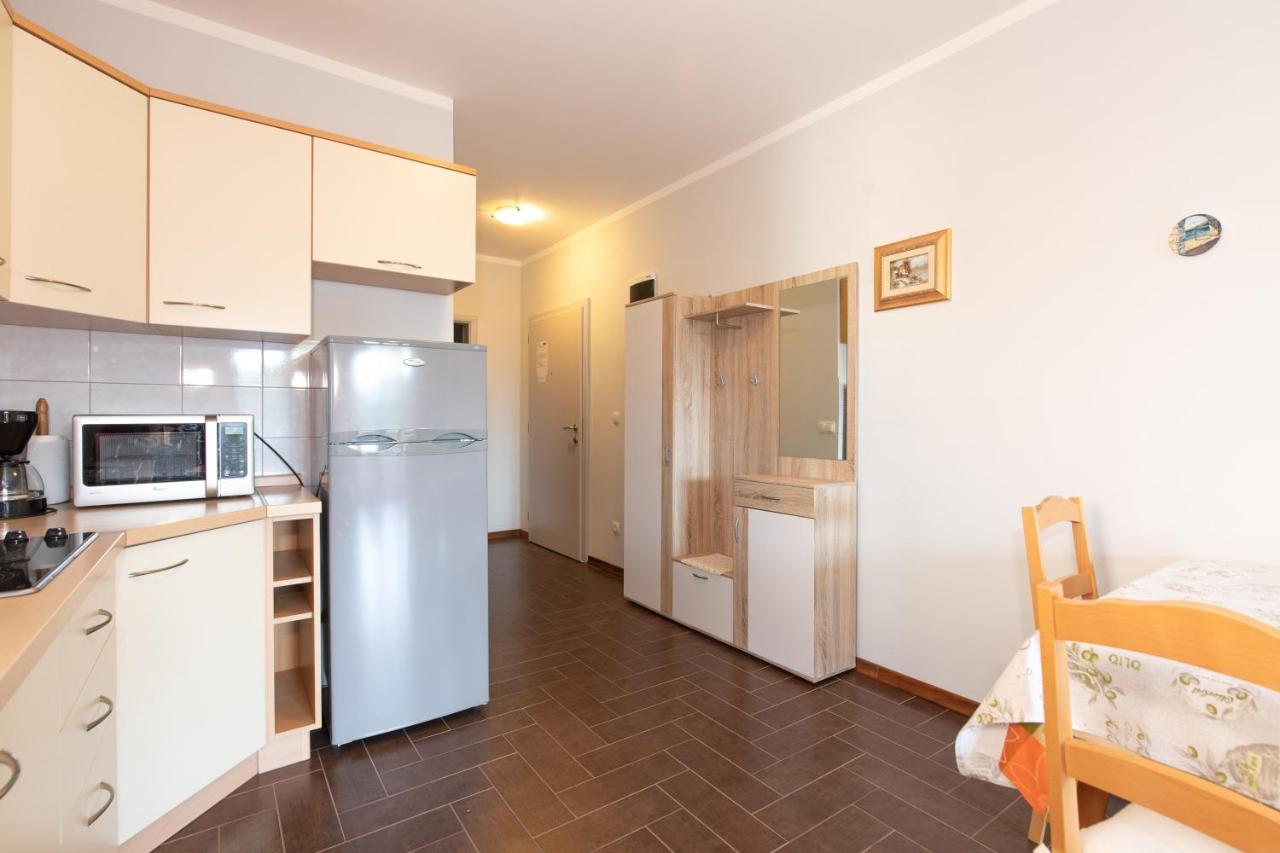 Apartments Bella Vista Krk Town Bagian luar foto
