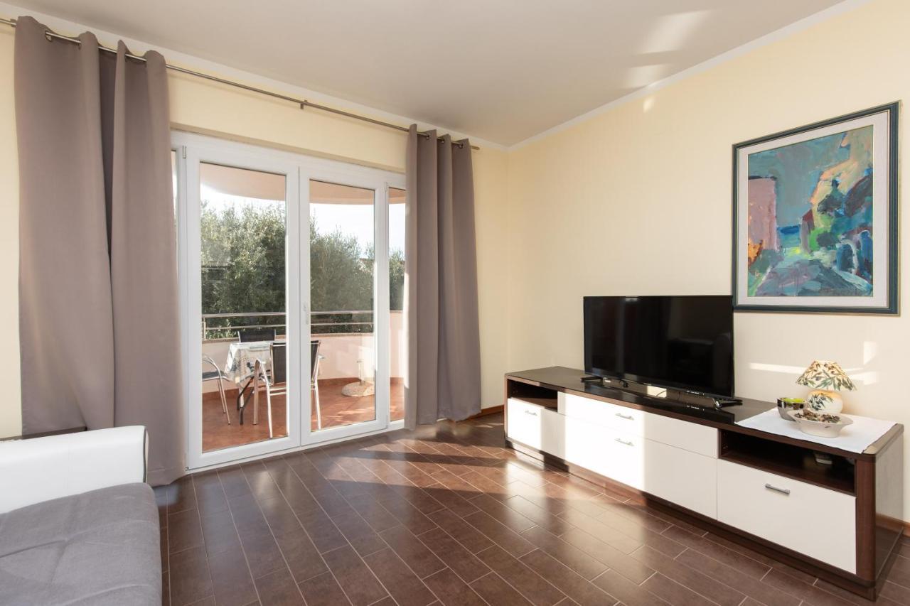 Apartments Bella Vista Krk Town Bagian luar foto