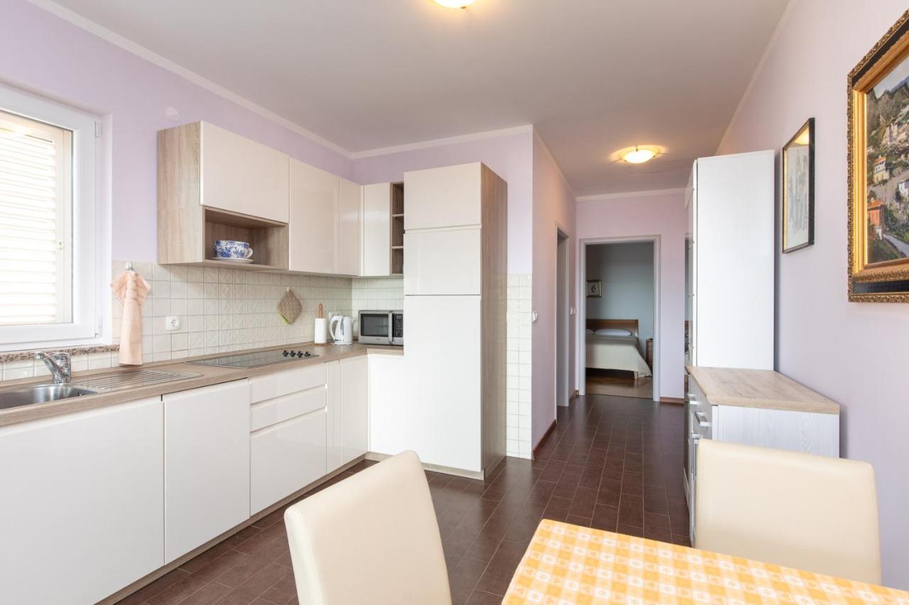 Apartments Bella Vista Krk Town Bagian luar foto