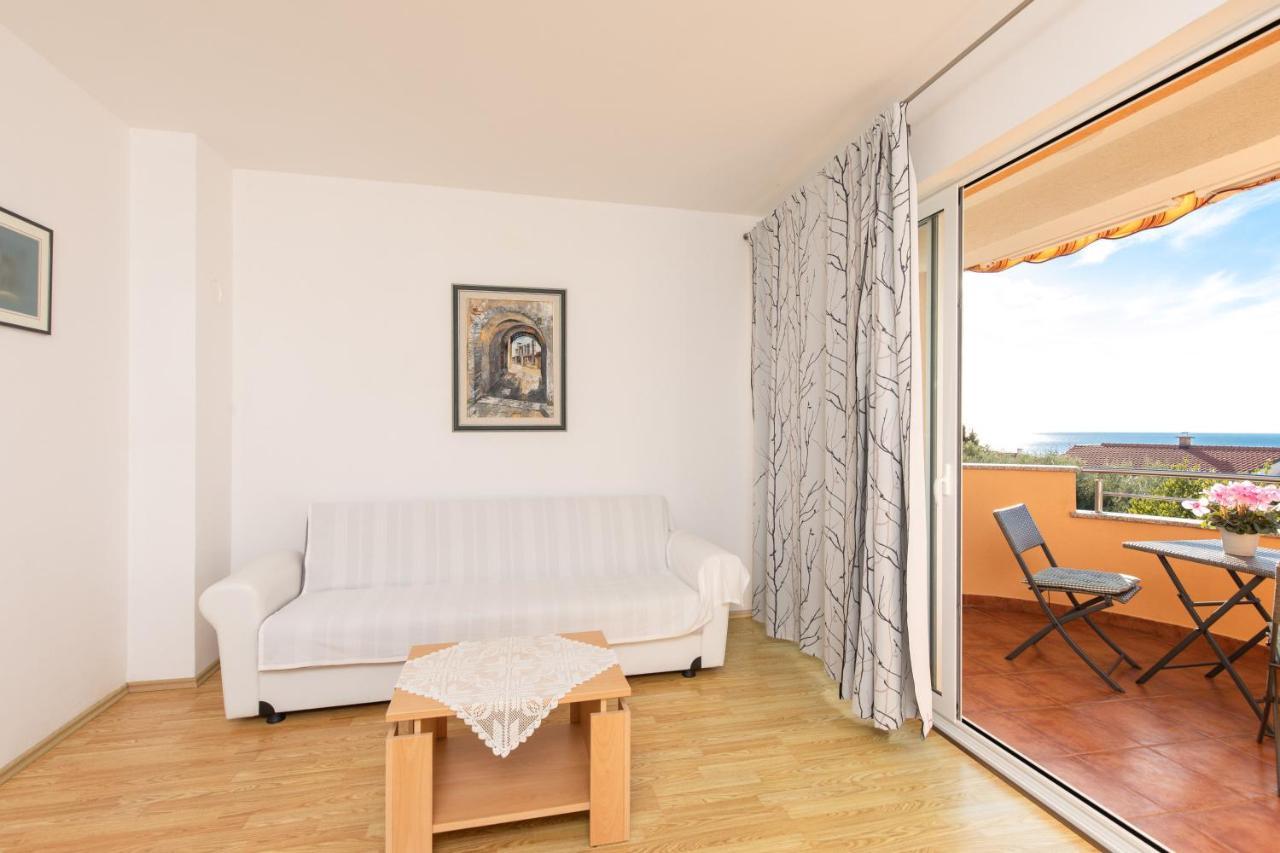 Apartments Bella Vista Krk Town Bagian luar foto