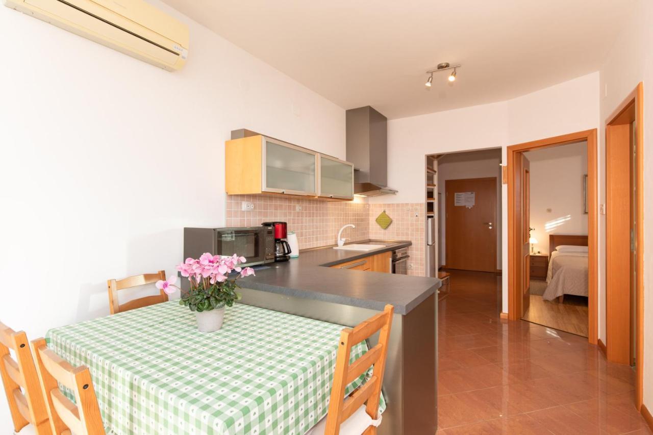 Apartments Bella Vista Krk Town Bagian luar foto