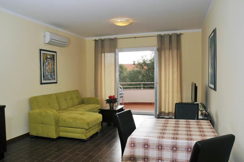 Apartments Bella Vista Krk Town Bagian luar foto